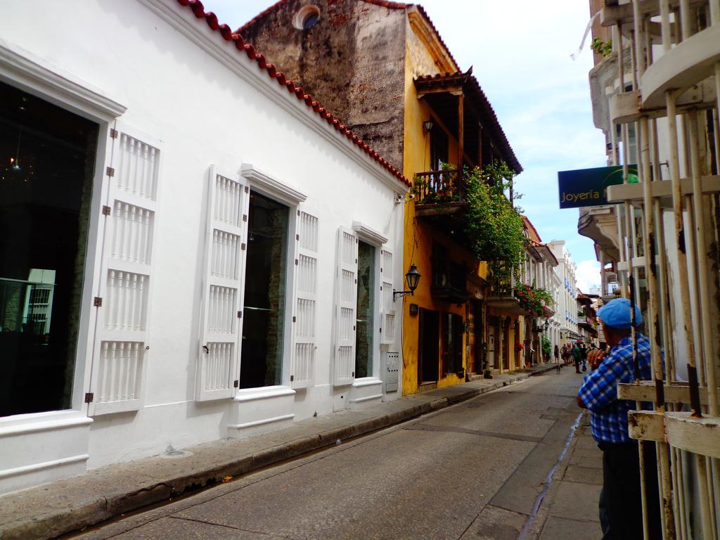 Hostal Bourbon St Boutique